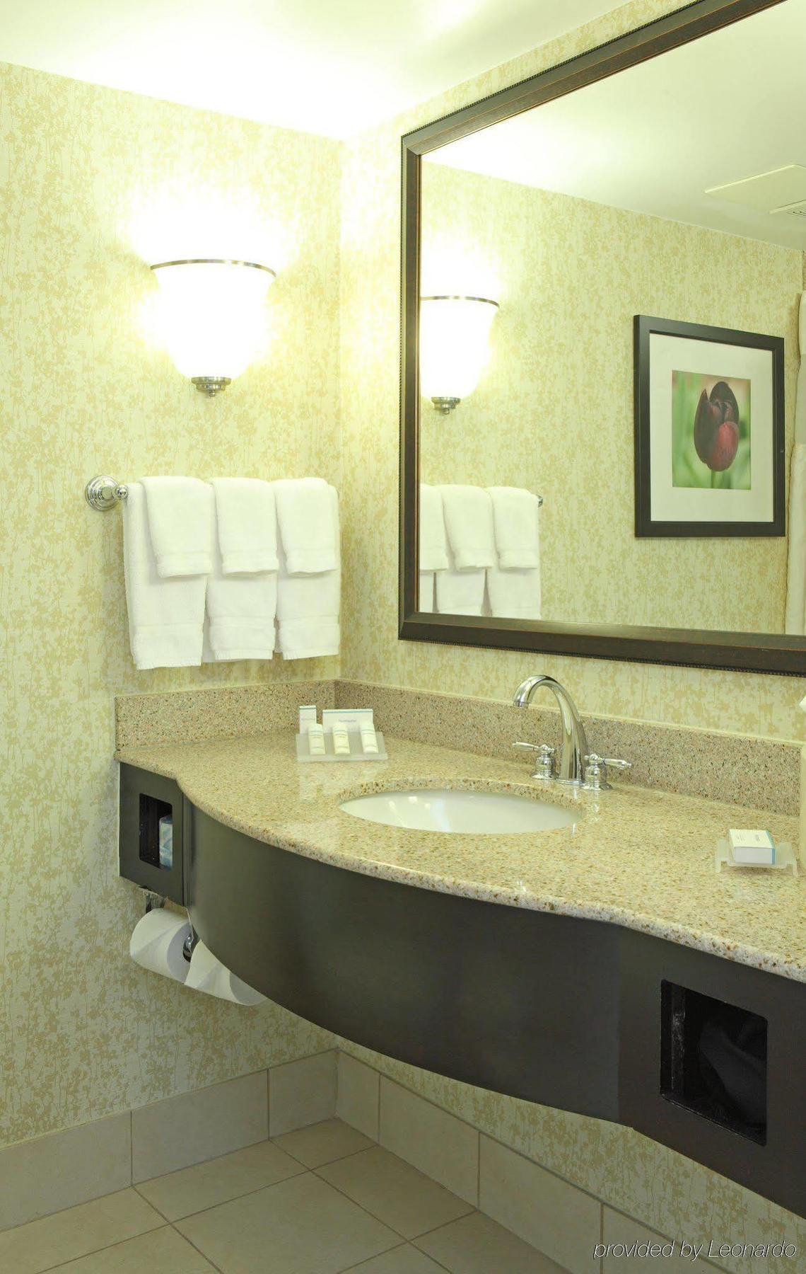 Hilton Garden Inn Frederick Exterior photo